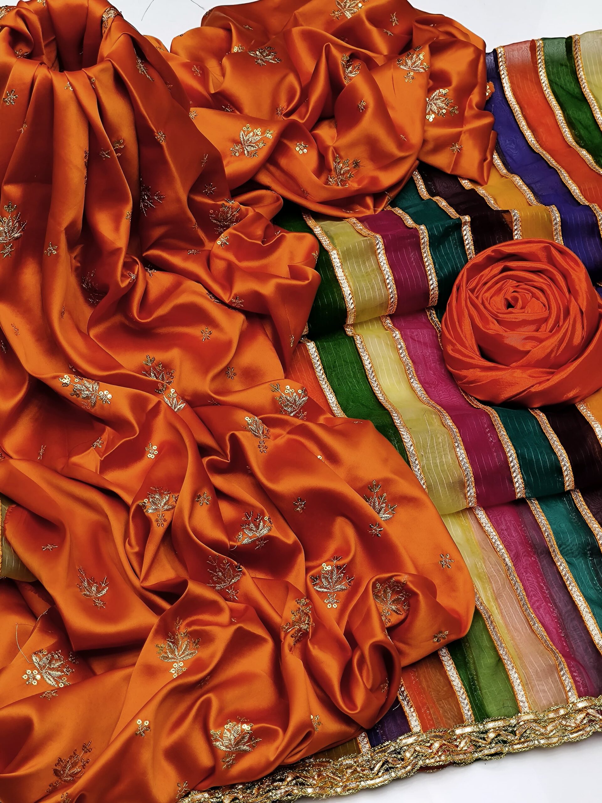 3-PC New Shamoz Silk zari libaas 3-PC New Shamoz Silk zari libaas